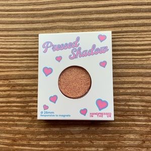 💰3/$30💰🎉HP🎉 New Charmed Pastel Roses UK Eyeshadow